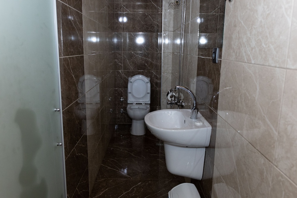 Panoramic Quadruple Room photo 3