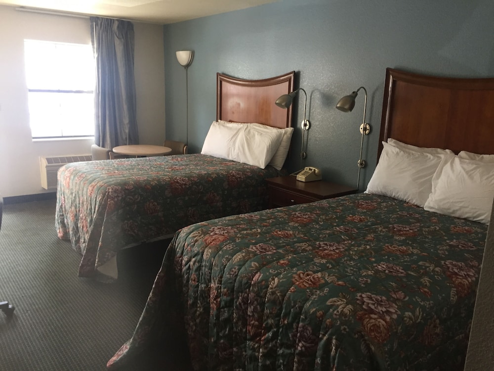 Standard Room, 2 Double Beds, Non Smoking