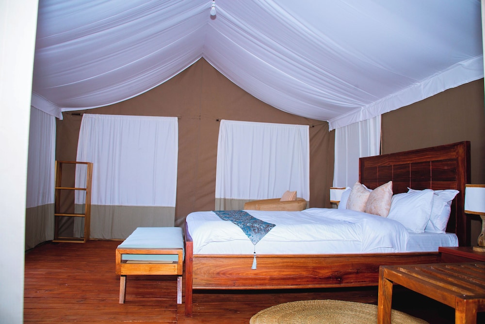 Single Room, Park View