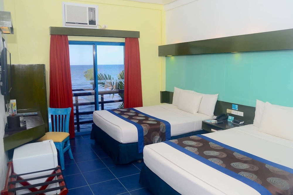 Premium Room, 2 Queen Beds, Non Smoking, Beach View - Photo 1