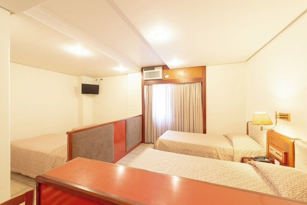 Standard Quadruple Room - Photo 7