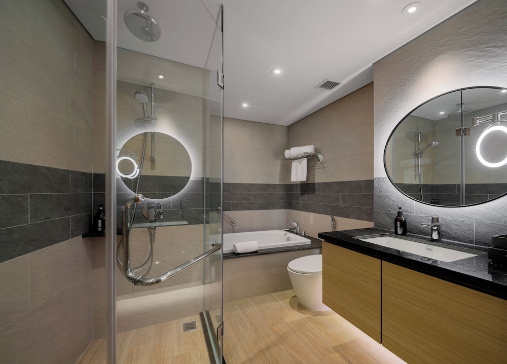 Executive Room, 2 Bedrooms (King) - Photo 2