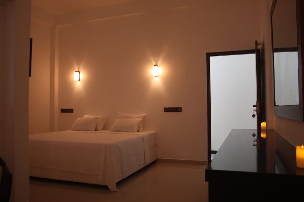 Deluxe Double Room, 1 King Bed, Balcony