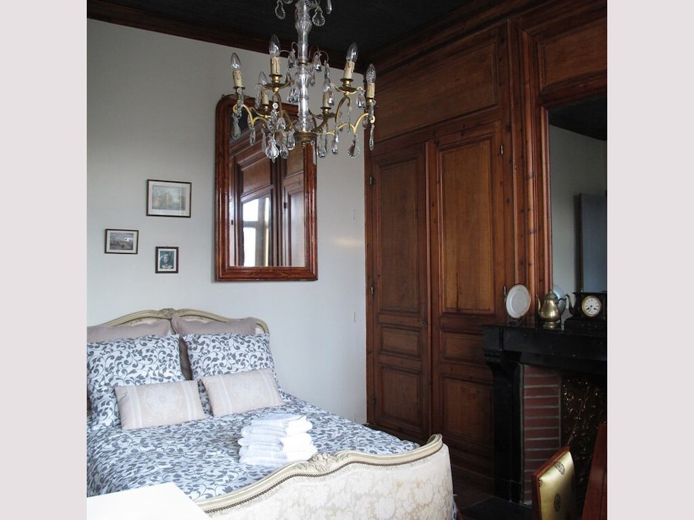 Double Room, Private Bathroom, Garden View (La chambre Galilée) photo 2