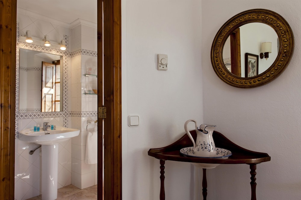 Superior Double Room, 1 Double or 2 Twin Beds - Photo 7