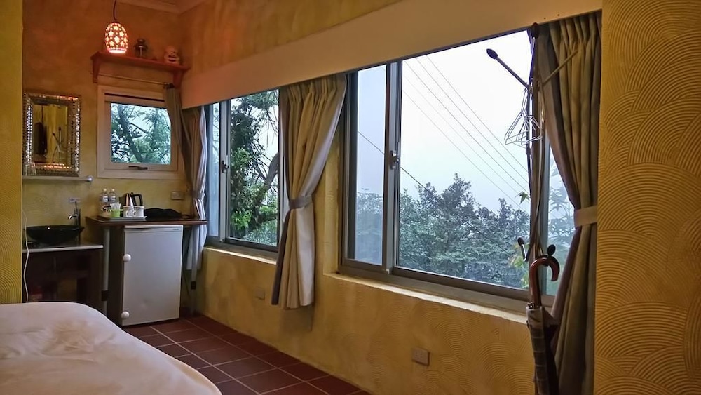 Double Room, 1 King Bed (B) photo 3