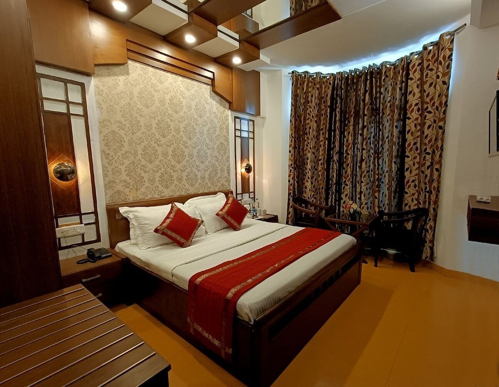 Deluxe Room - Photo 7
