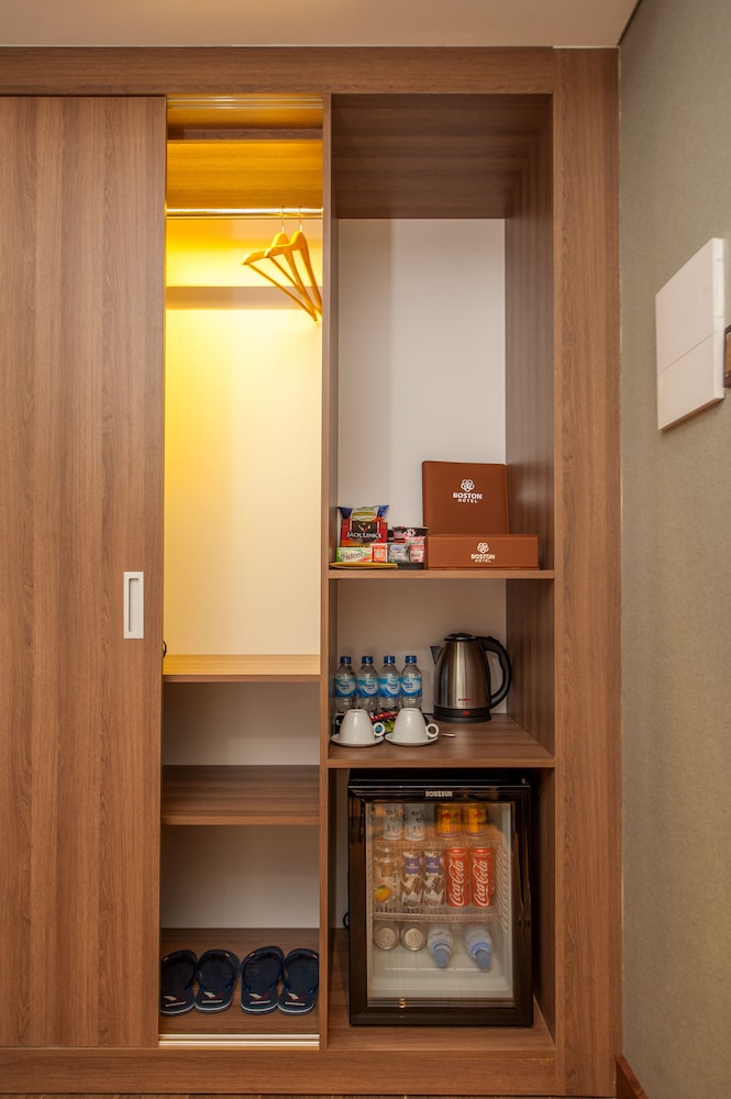 Rainbow Double or Twin Room photo 3