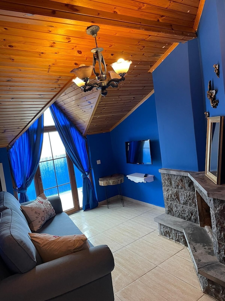 Double Room, Fireplace (Mavi Teras)