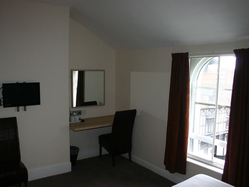 Twin Room, Ensuite photo 2