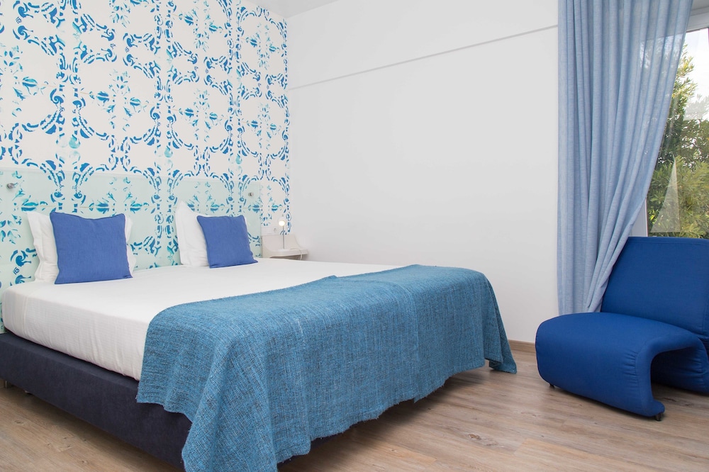 Double or Twin Room, Balcony, Mountain View photo 1