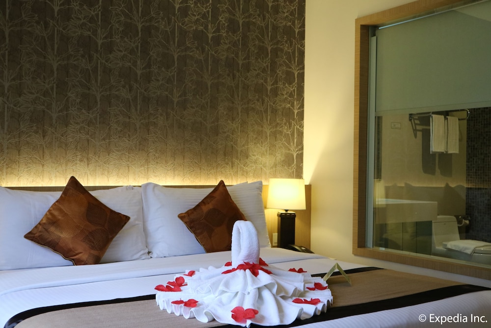 Executive Room - Photo 14