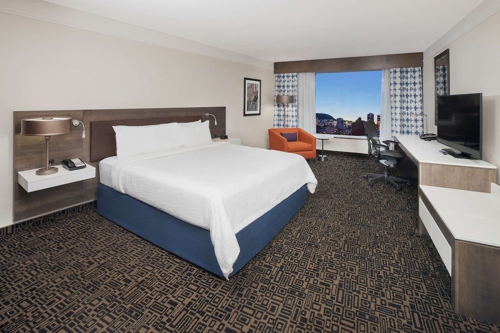 Evolution, Suite, 1 King Bed - Photo 2
