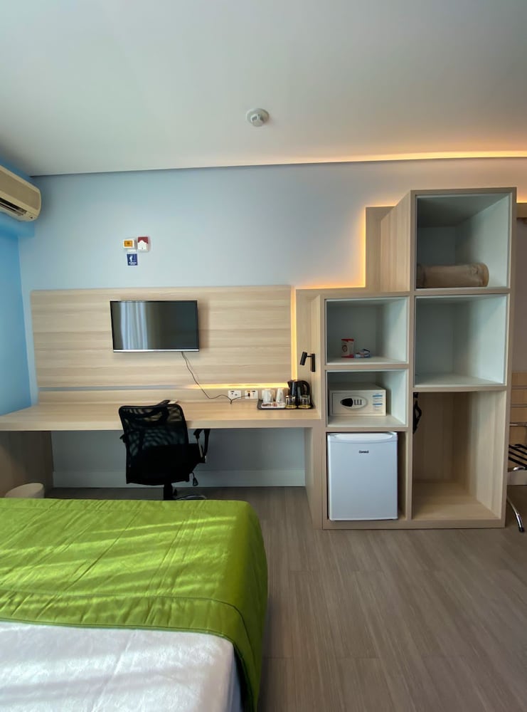 Deluxe Double Room, Accessible photo 3