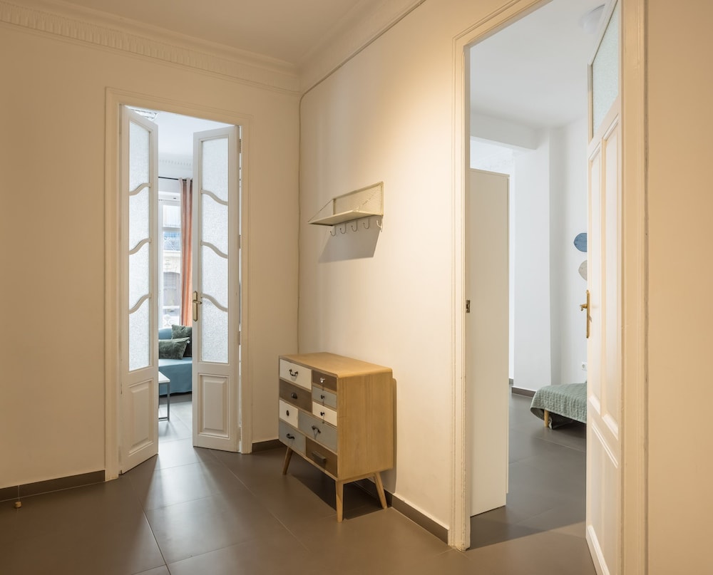 Apartamento Familiar, con Vista a la Ciudad