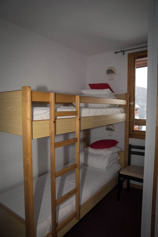Classic Quadruple Room, Mountain View