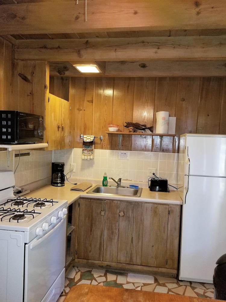 Cabin 2 photo 2