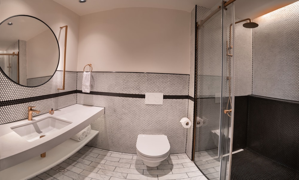 Superior Room - Photo 8