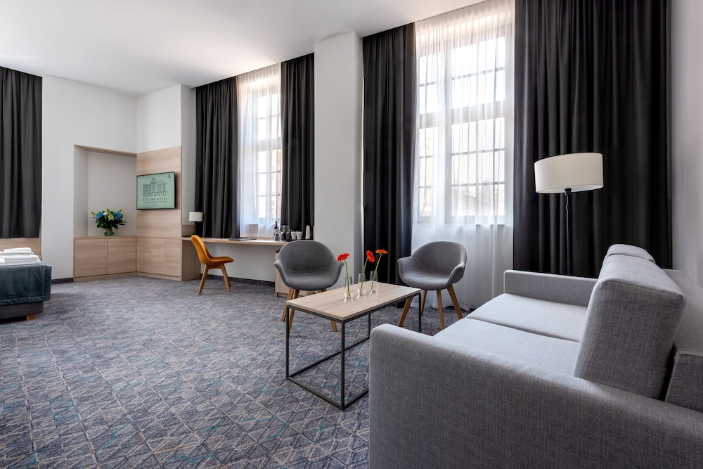 Superior Double Room (4*) - Photo 4