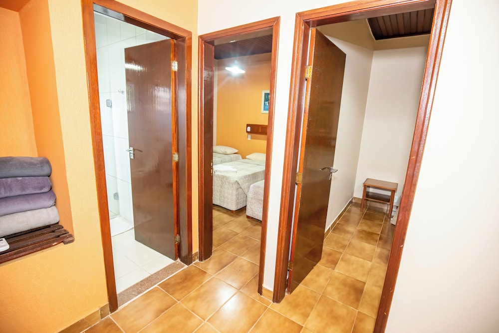 Quadruple Room, 2 Bedrooms, Air conditioning photo 2