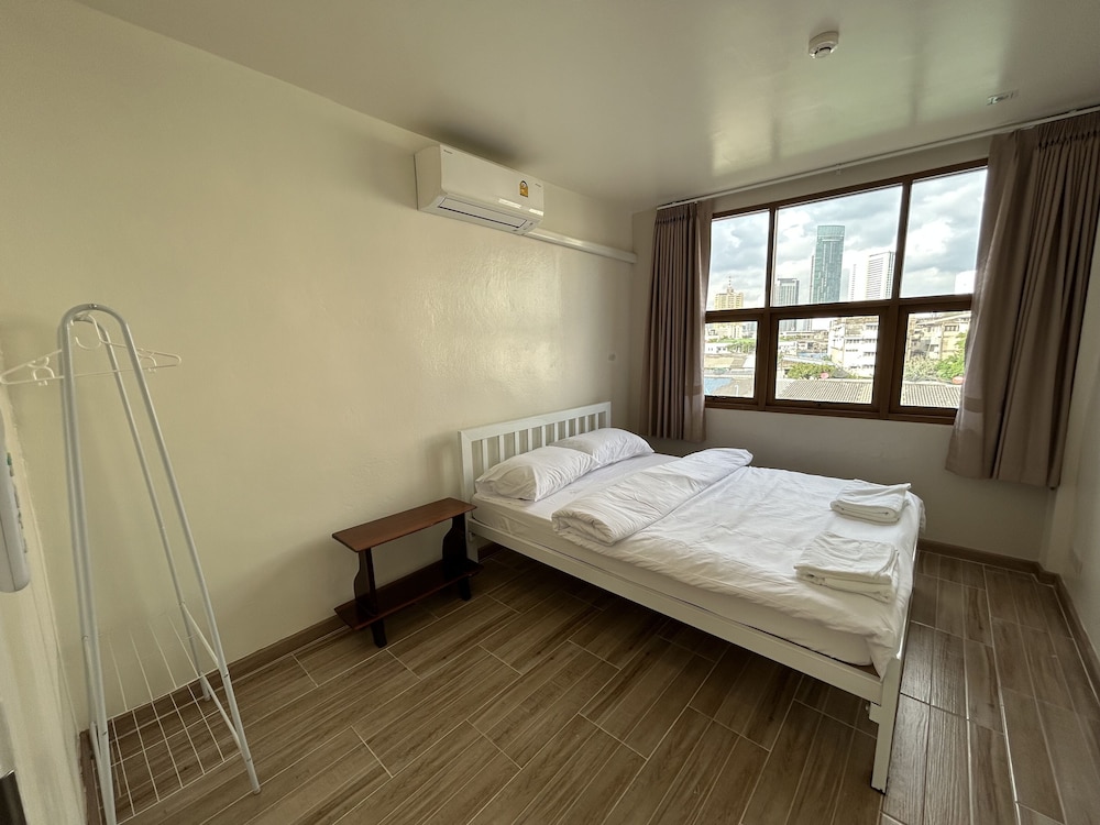 Double Room, Shared Bathroom photo 1