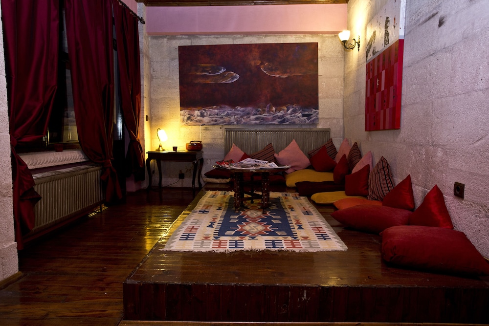 Panoramic Room - Photo 8