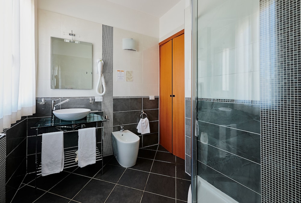 Junior Studio Suite