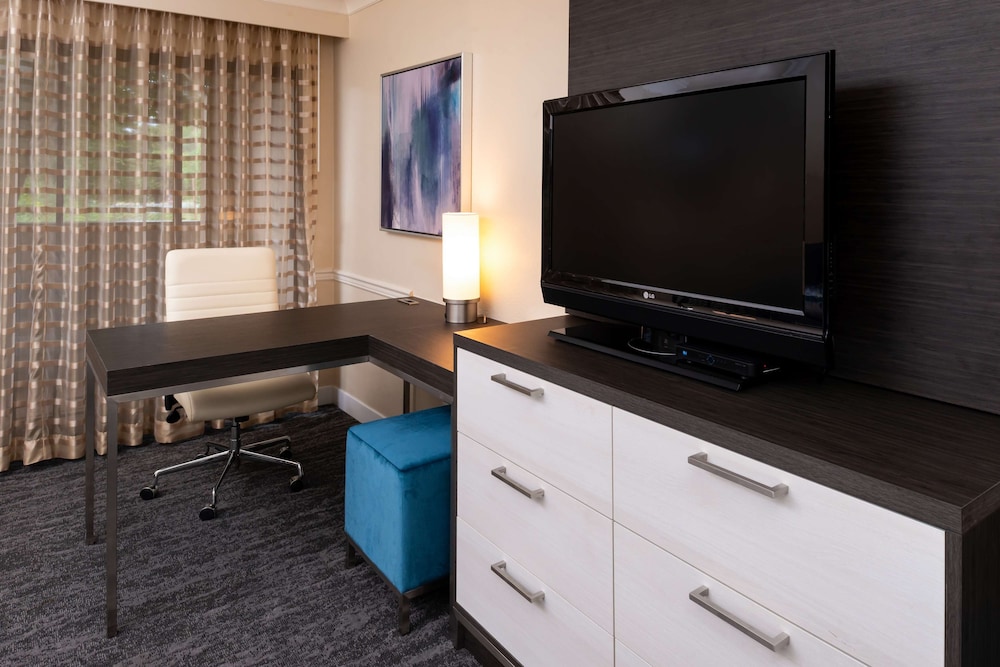 Suite, Multiple Beds, Non Smoking photo 2