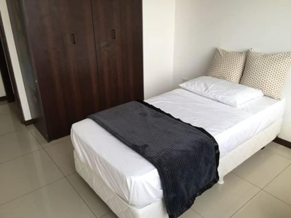 Apartment, 2 Bedrooms, Private Bathroom, Pool View photo 1