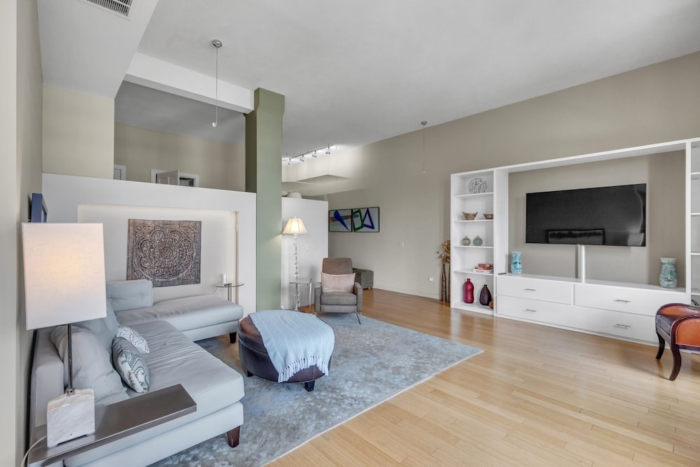 Condo, 2 Bedrooms