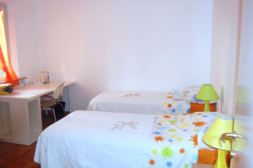 Double Or Twin Room, Shared Bathroom