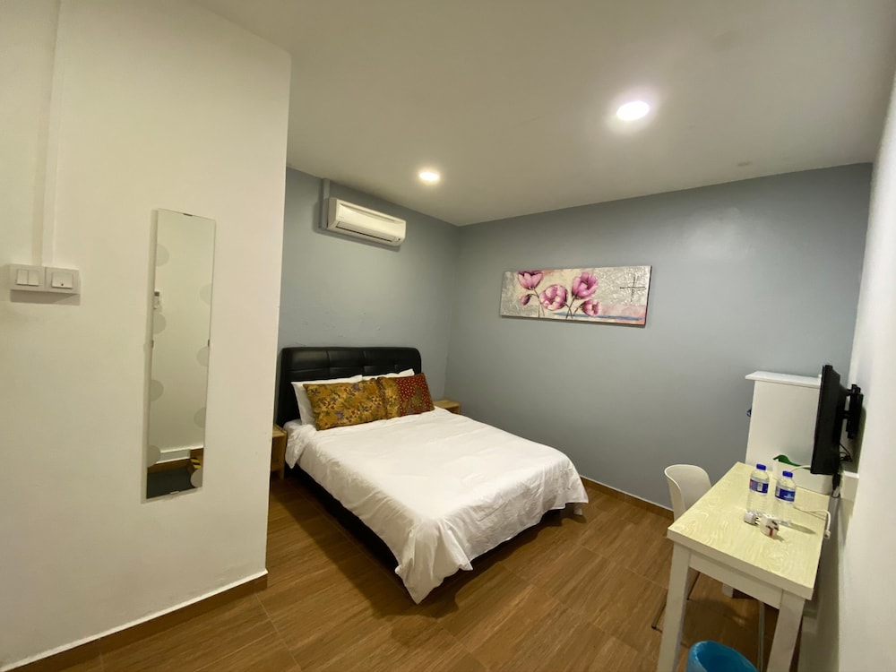 Double Room 102 photo 1