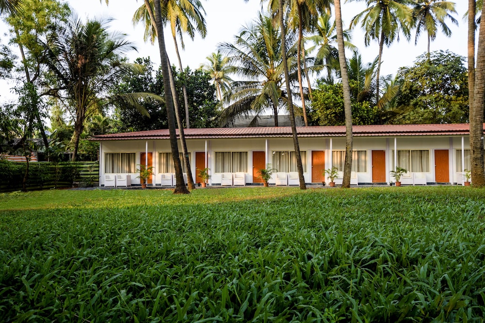 Lawn View Cottage- ( Garden View ) photo 2