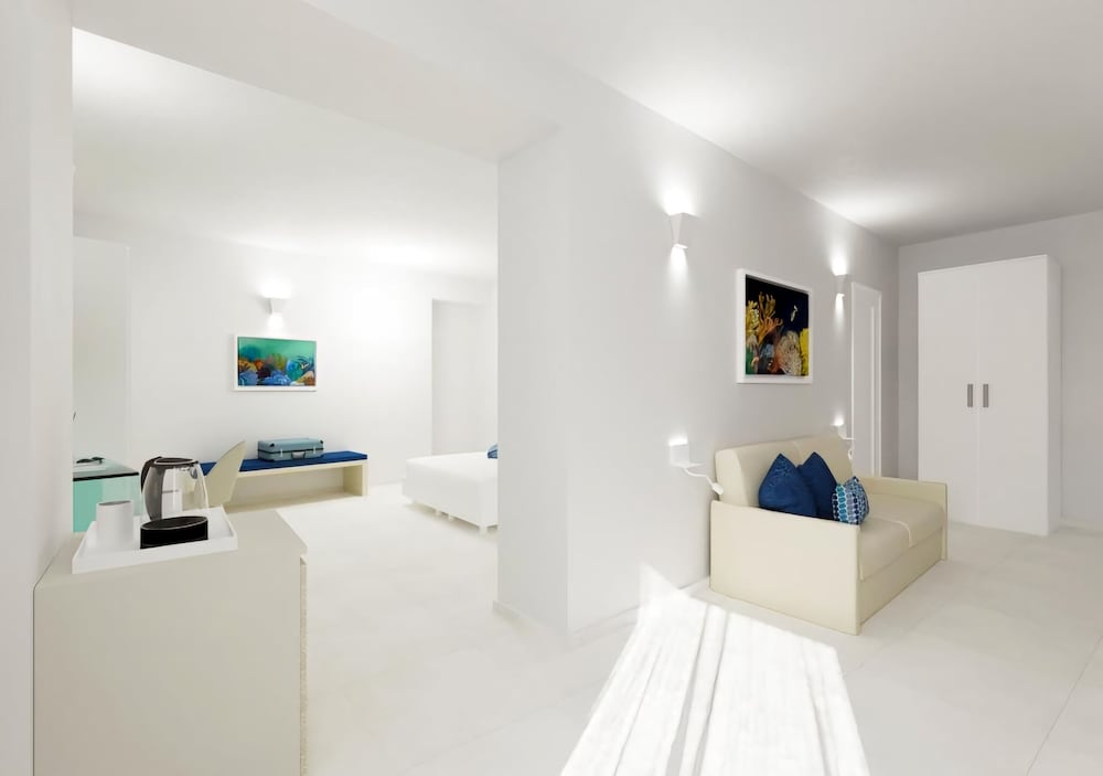 Family Room Superior - Photo 8