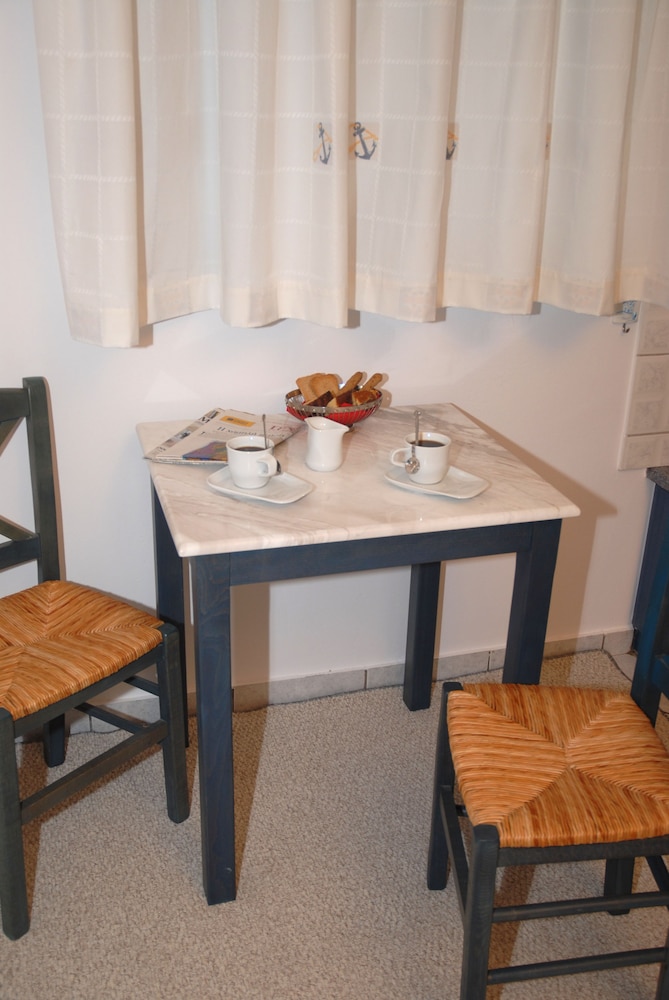 Standard Twin Room, Sea View photo 3