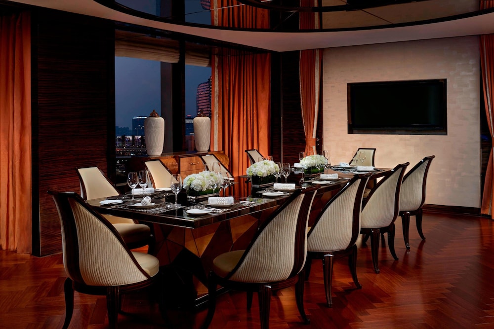 Chairman Suite