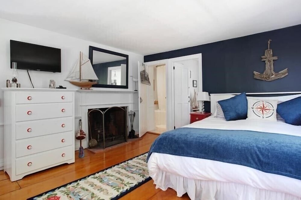 Comfort Room, 1 Bedroom, Non Smoking (Moby Dick)