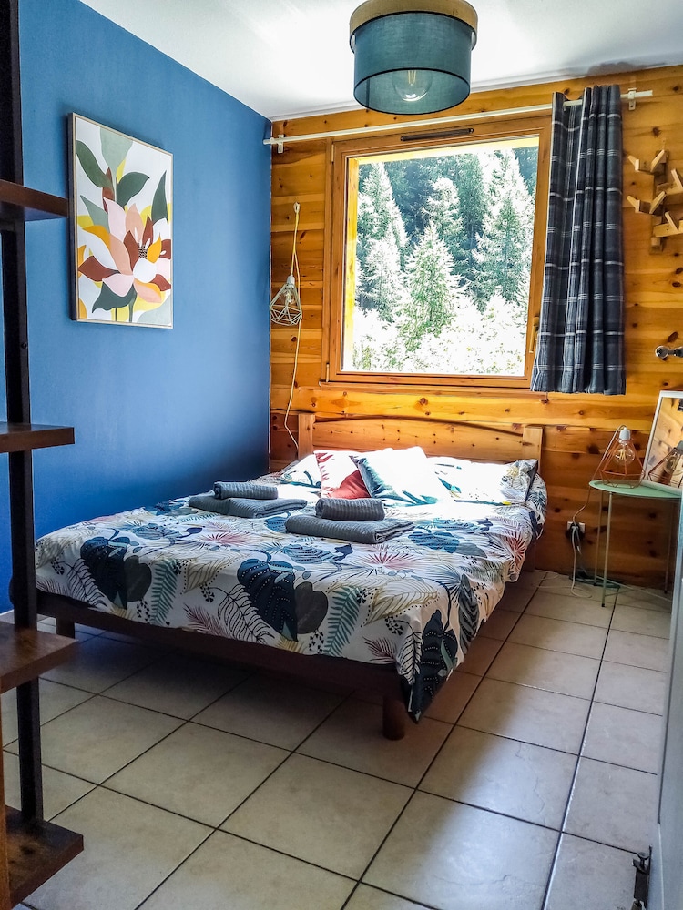 Double Room, Ensuite, Garden View (Mélèze)