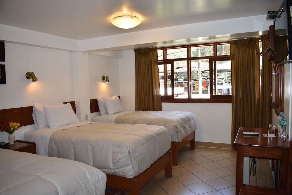 Standard Triple Room, River View