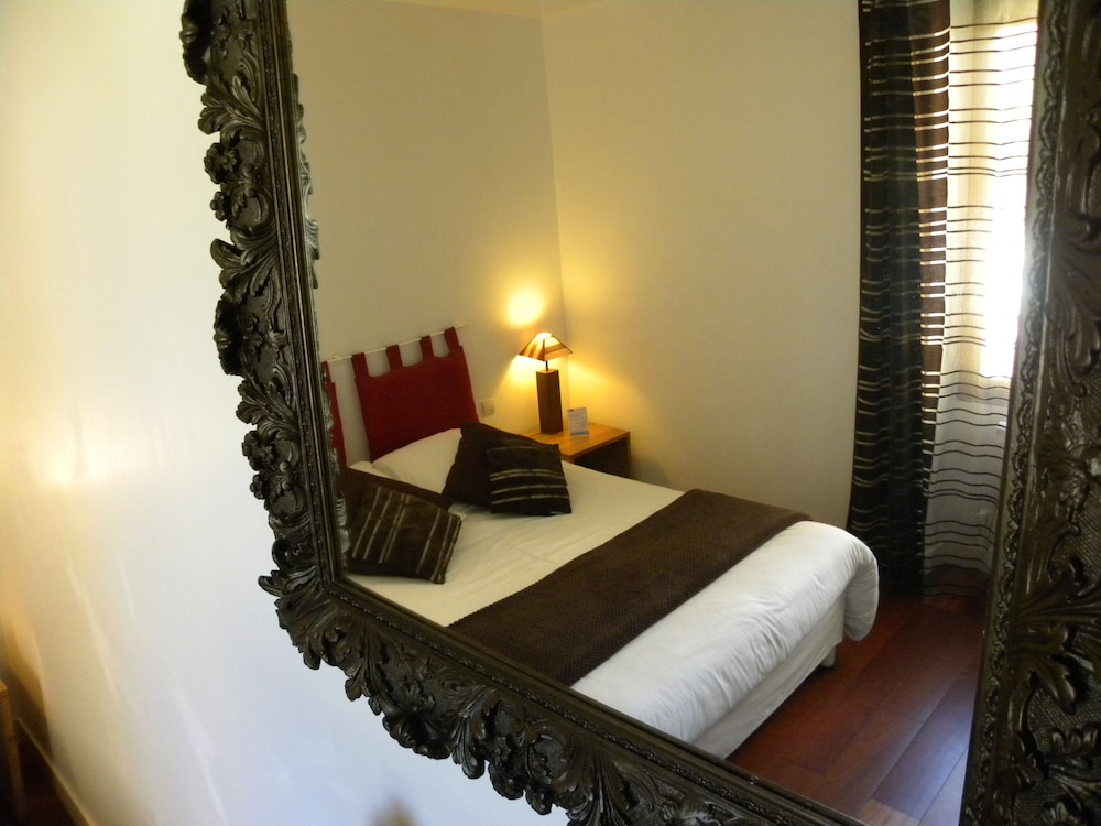 Double Room - Photo 3