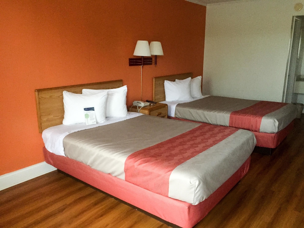 Standard Room, 2 Double Beds, Non Smoking, Refrigerator photo 1