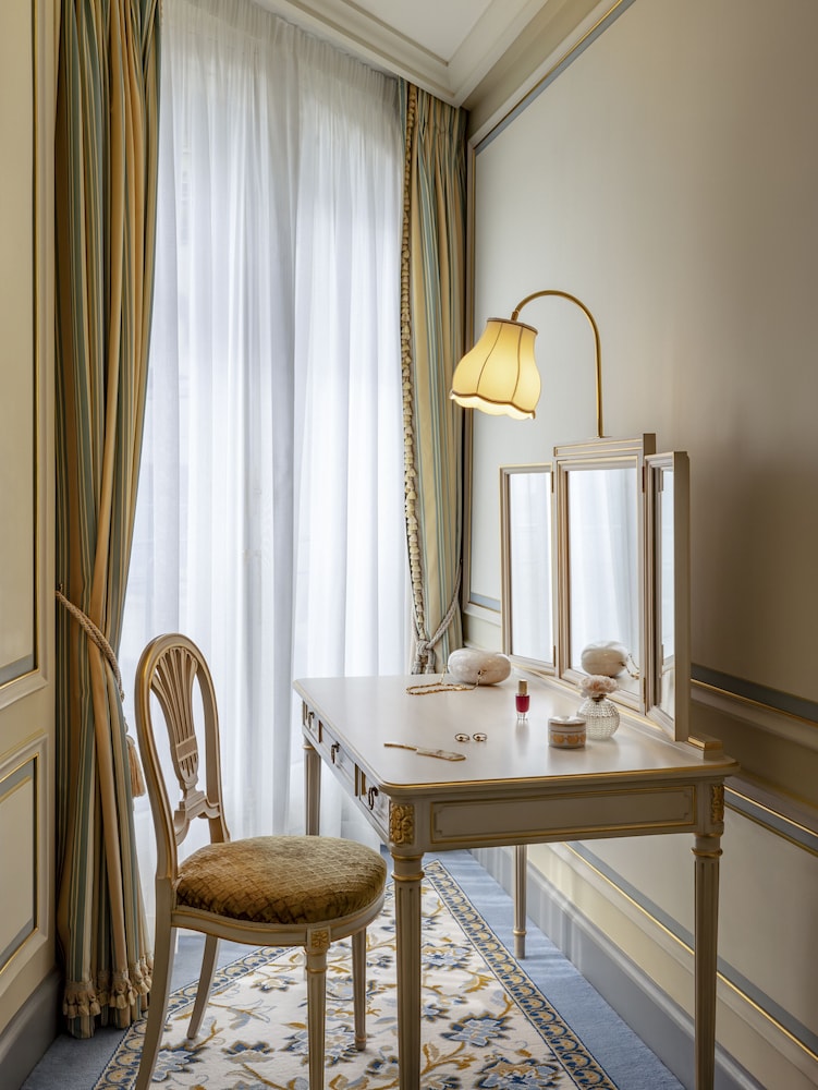 Executive Junior Suite