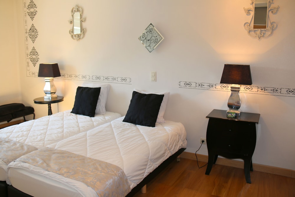 Grand House photo 2