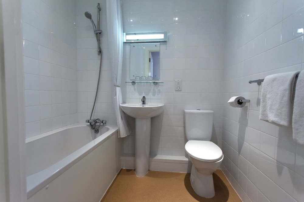 Double Room - Photo 8