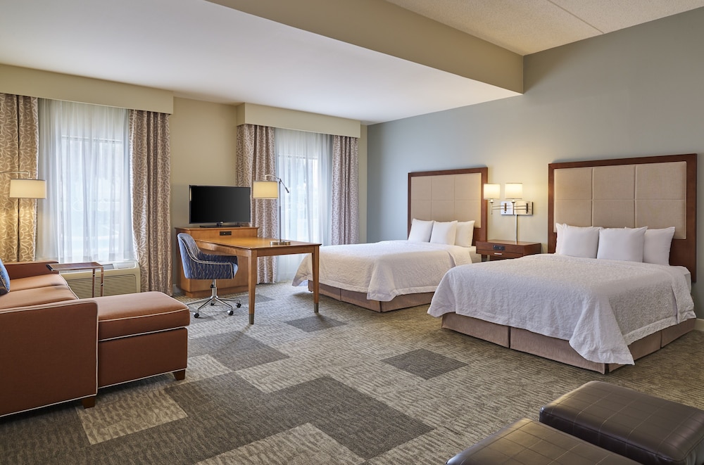 Suite, 2 Queen Beds, Kitchenette photo 1