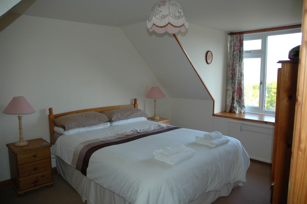 Comfort Cottage, Multiple Beds photo 2