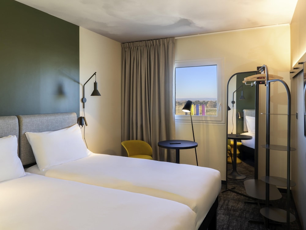 Family Suite, 2 Double Beds - Photo 2