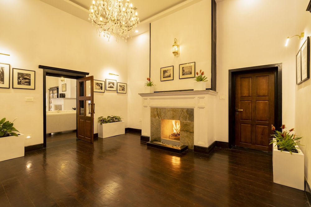 Suite, 6 Bedrooms (Puttabong) - Photo 4
