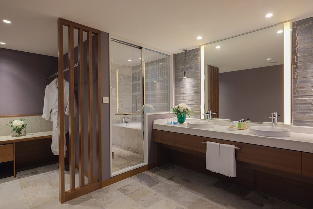 Suite, Club Lounge Access (Nago Bay) - Photo 8