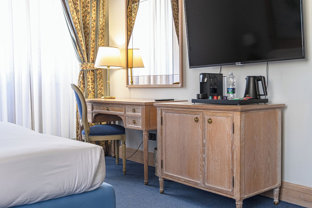 Double Room Single Use, Sea View photo 3
